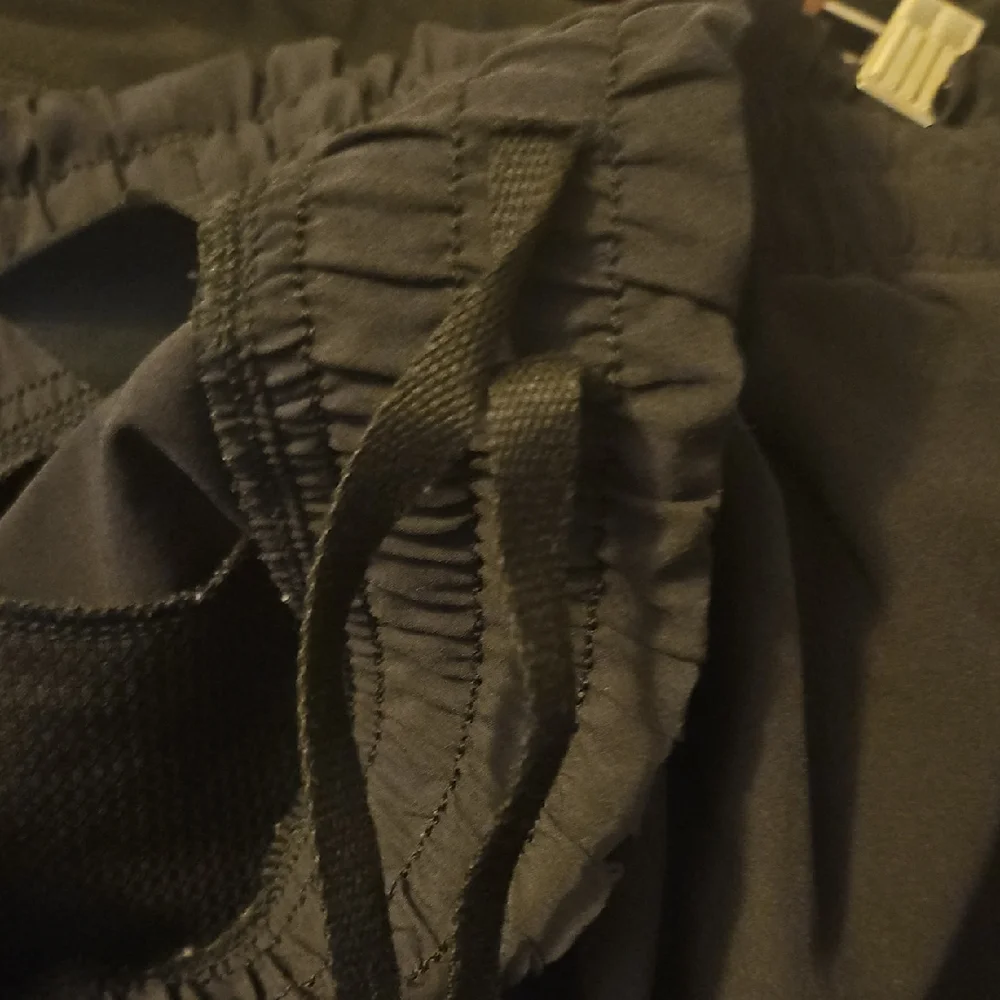 Under Armour Women's Athletic Black Shorts - Picture 6 of 8